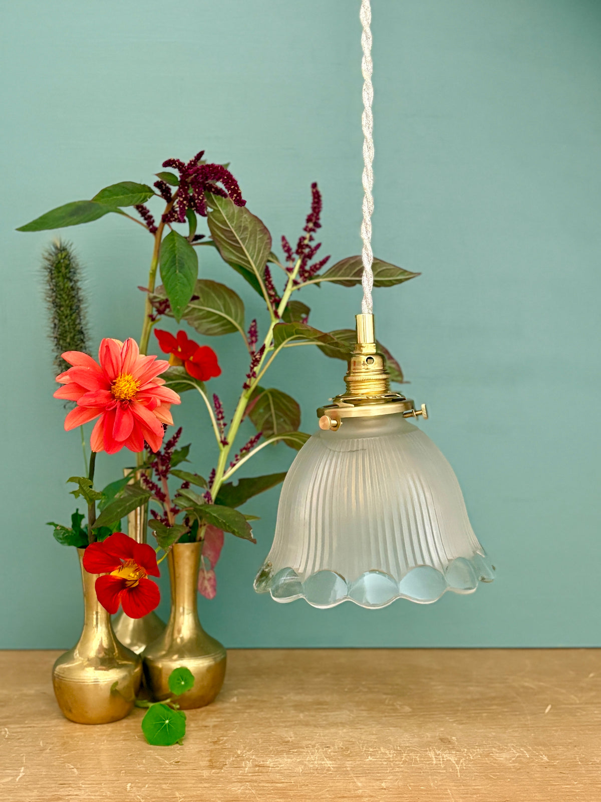 Suspension tulipe vintage en verre dépoli (TFB1)