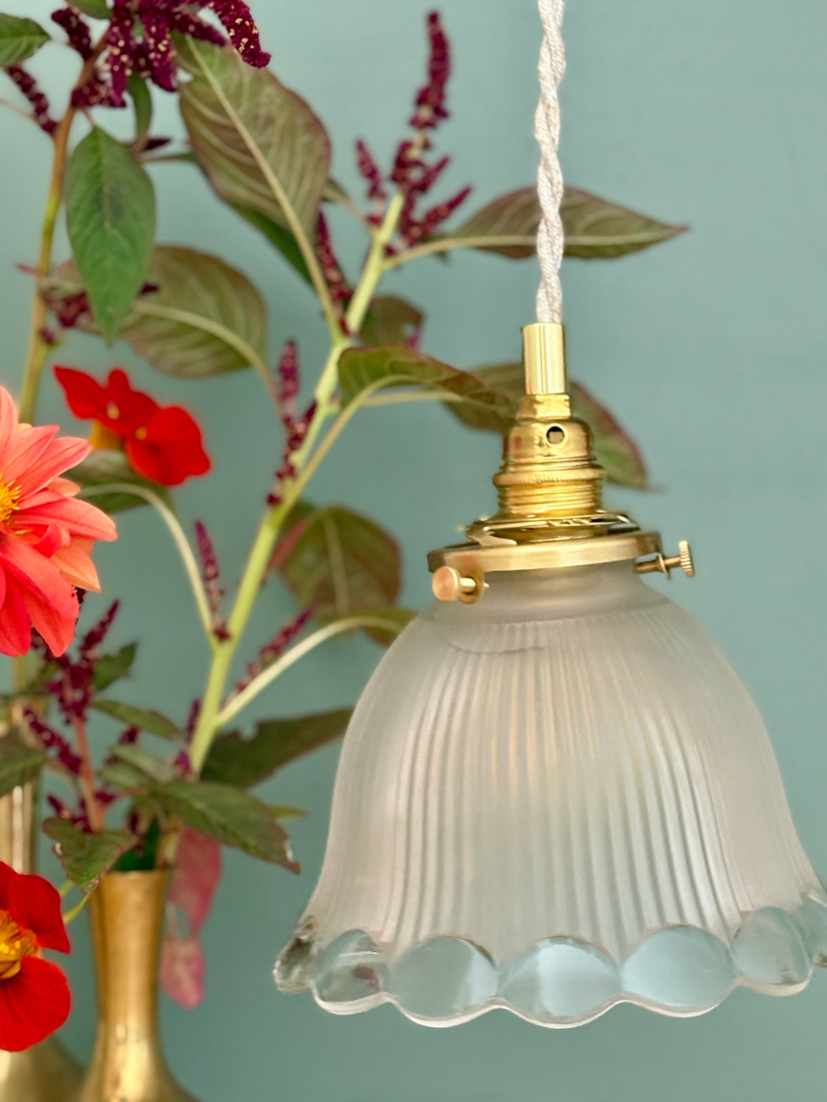 Suspension tulipe vintage en verre dépoli (TFB1)