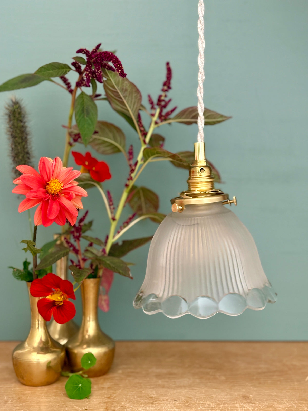 Suspension tulipe vintage en verre dépoli (TFB1)