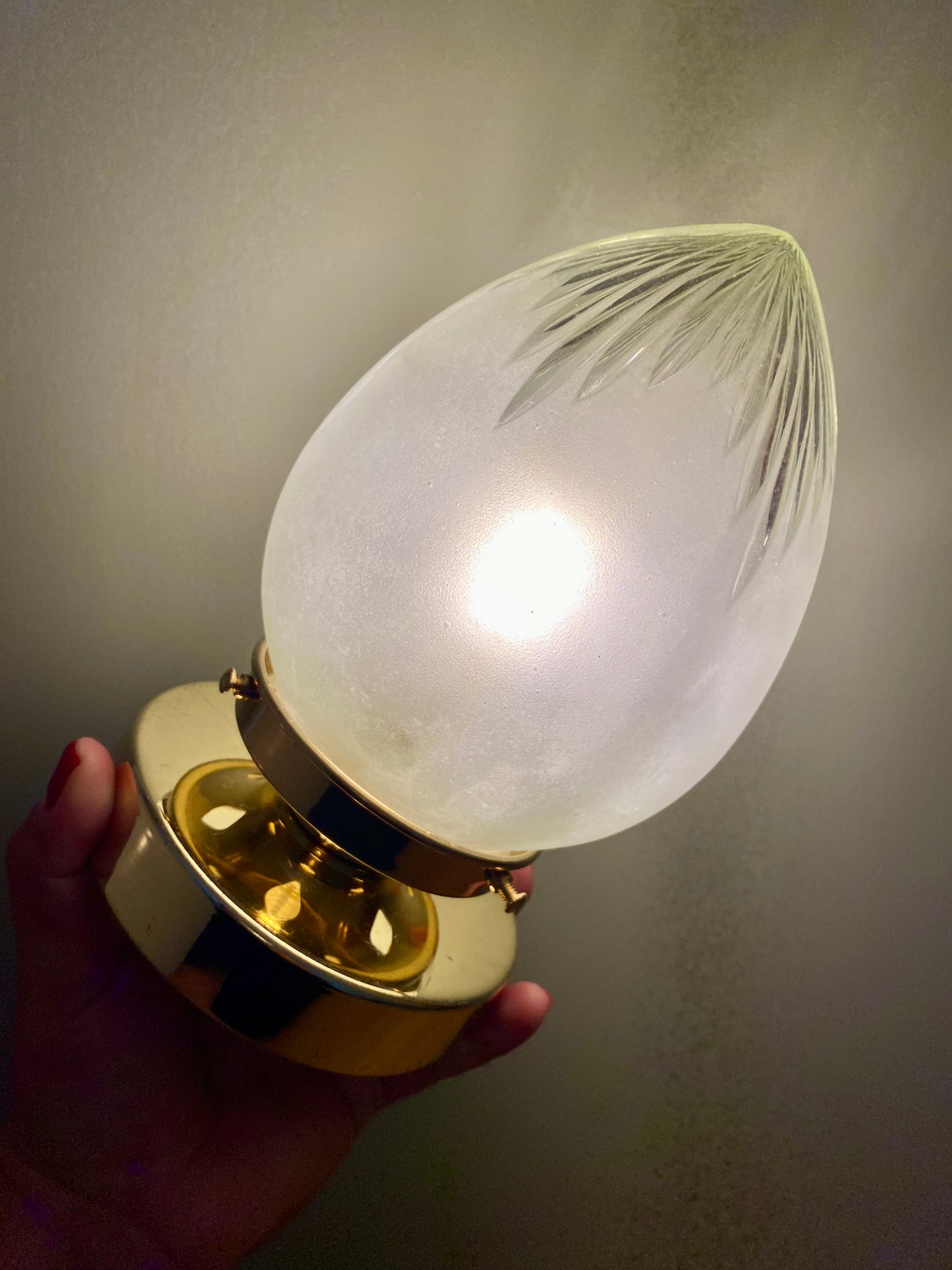 Lampe à poser globe vintage art déco en verre dépoli