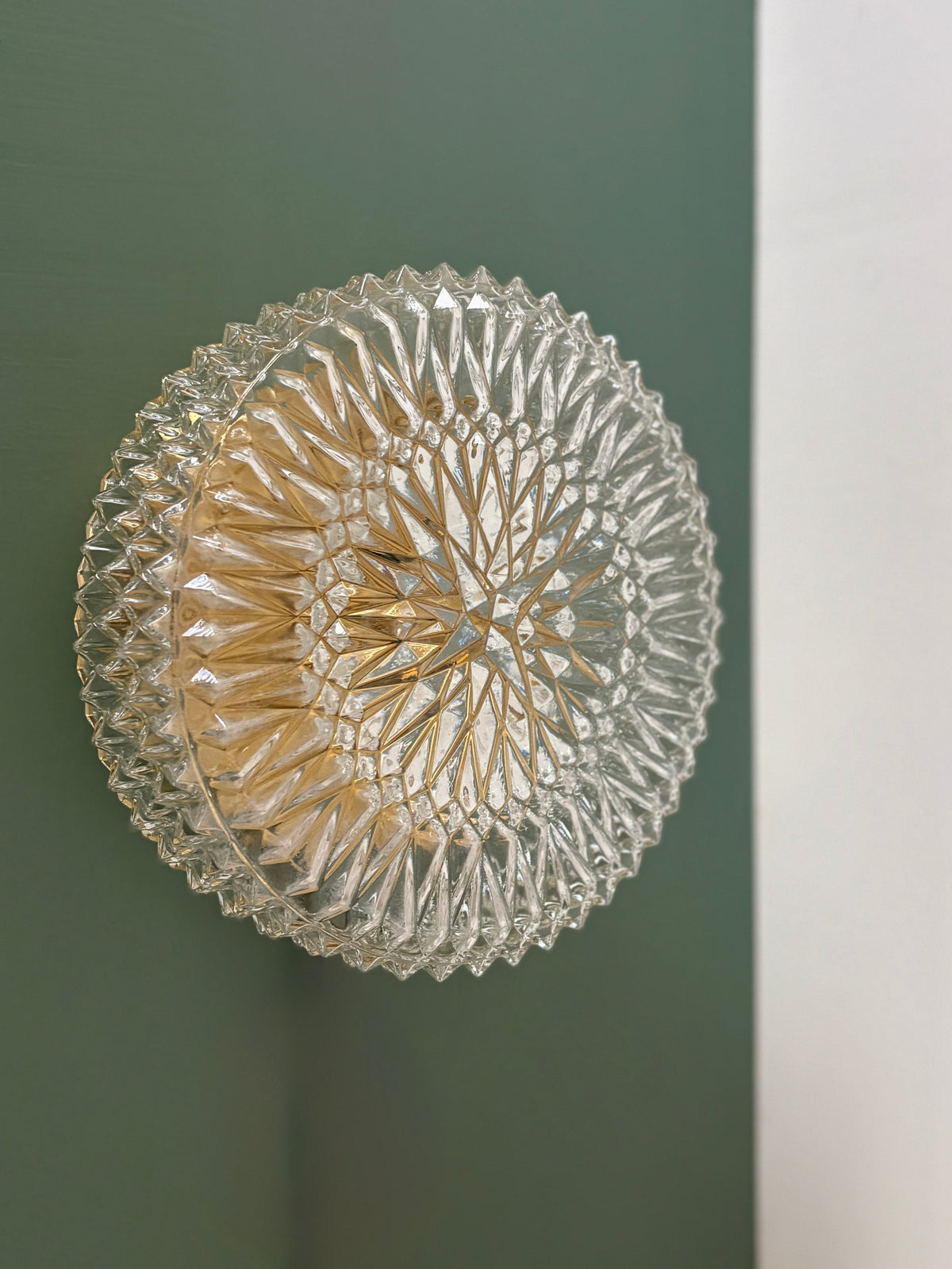 Applique ou plafonnier globe vintage en verre moulé (PLAF40)