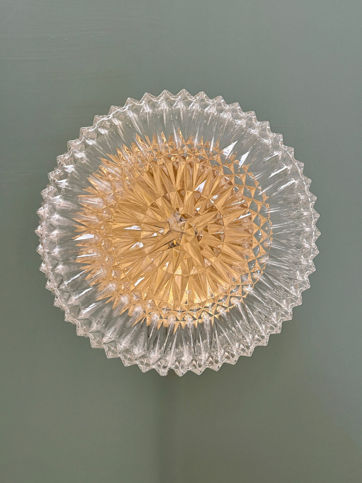 Applique ou plafonnier globe vintage en verre moulé (PLAF40)