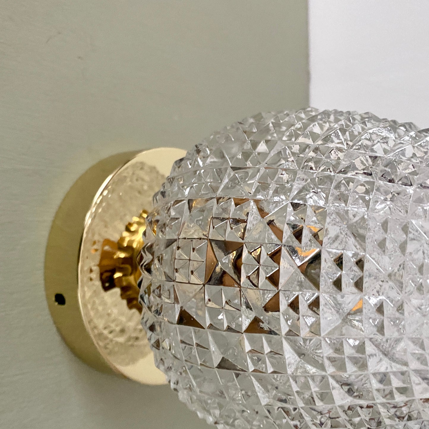 Applique ou plafonnier globe vitnage en verre pointe de diamant