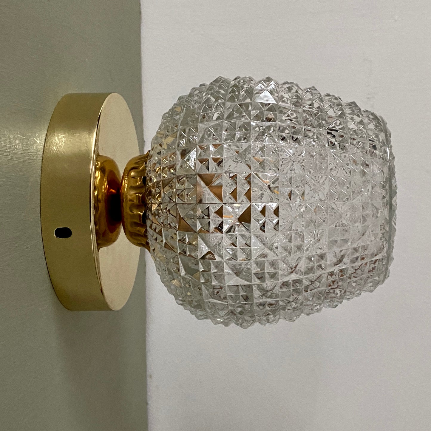 Applique ou plafonnier globe vitnage en verre pointe de diamant