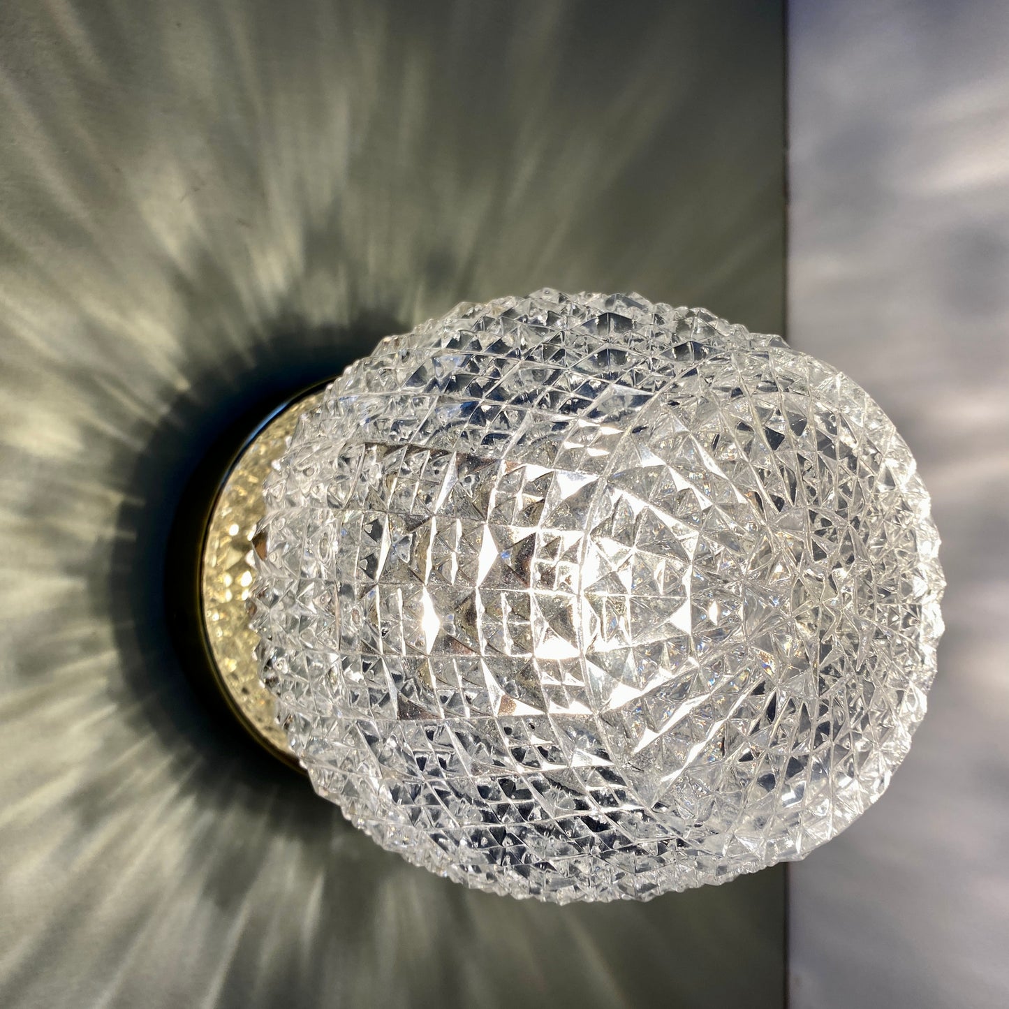 Applique ou plafonnier globe vitnage en verre pointe de diamant