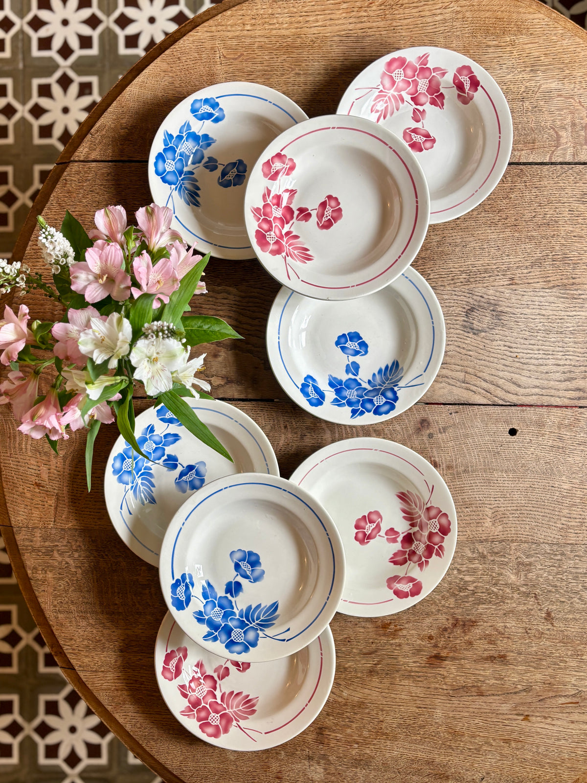 Lot de 8 assiettes creuses vintage, Edmond de Saint Amand -