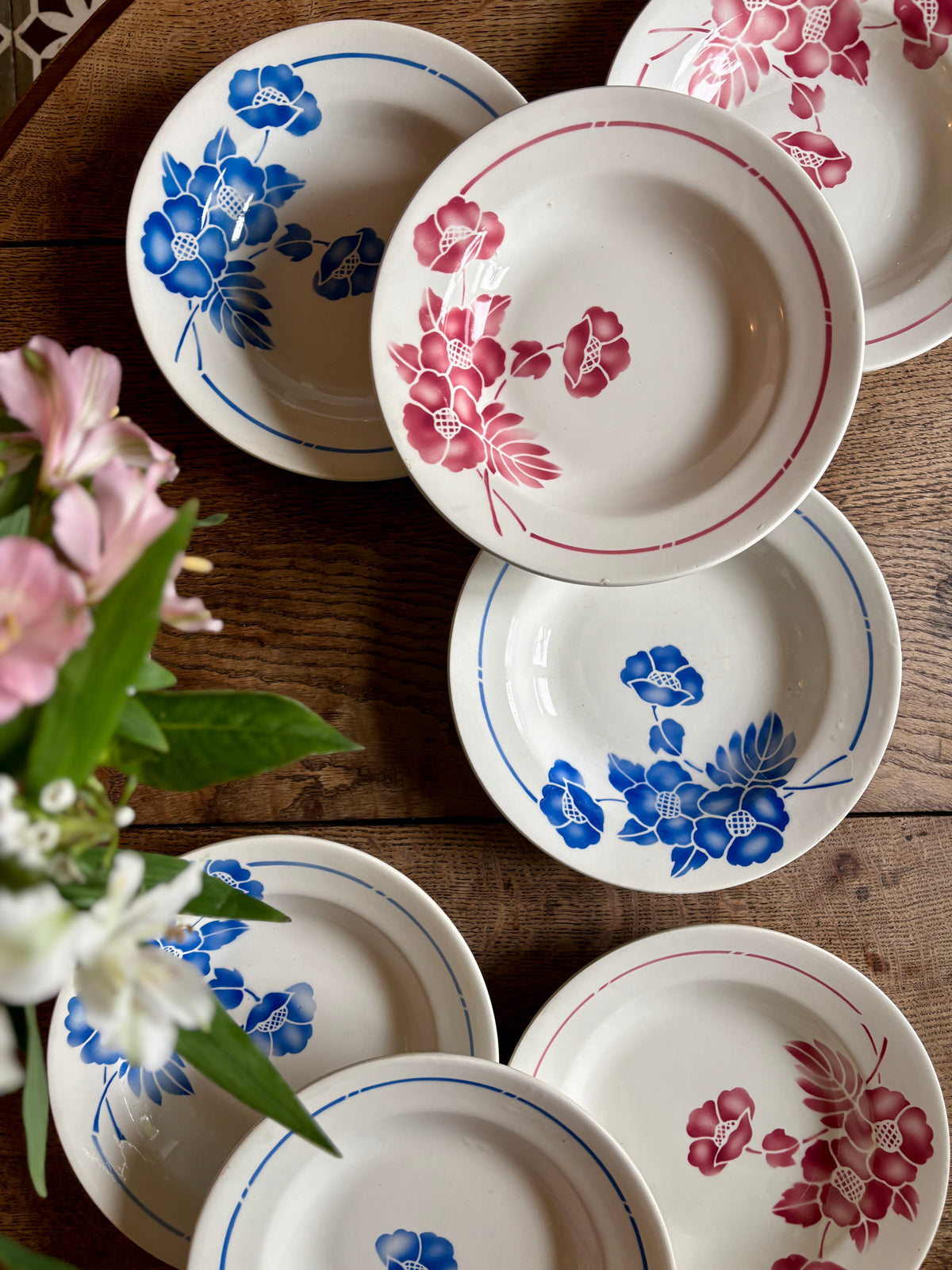 Lot de 8 assiettes creuses vintage, Edmond de Saint Amand -
