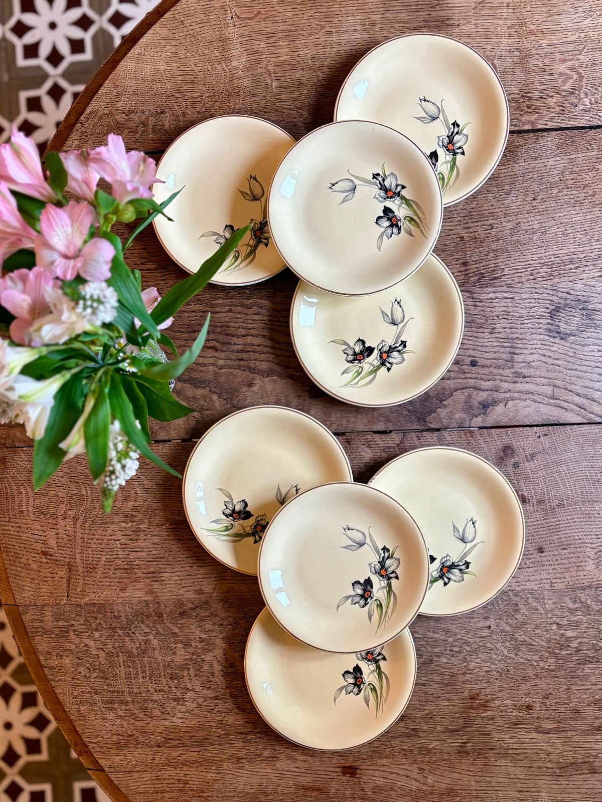 Lot de 8 assiettes à dessert vintage, Tulipe de Céranord