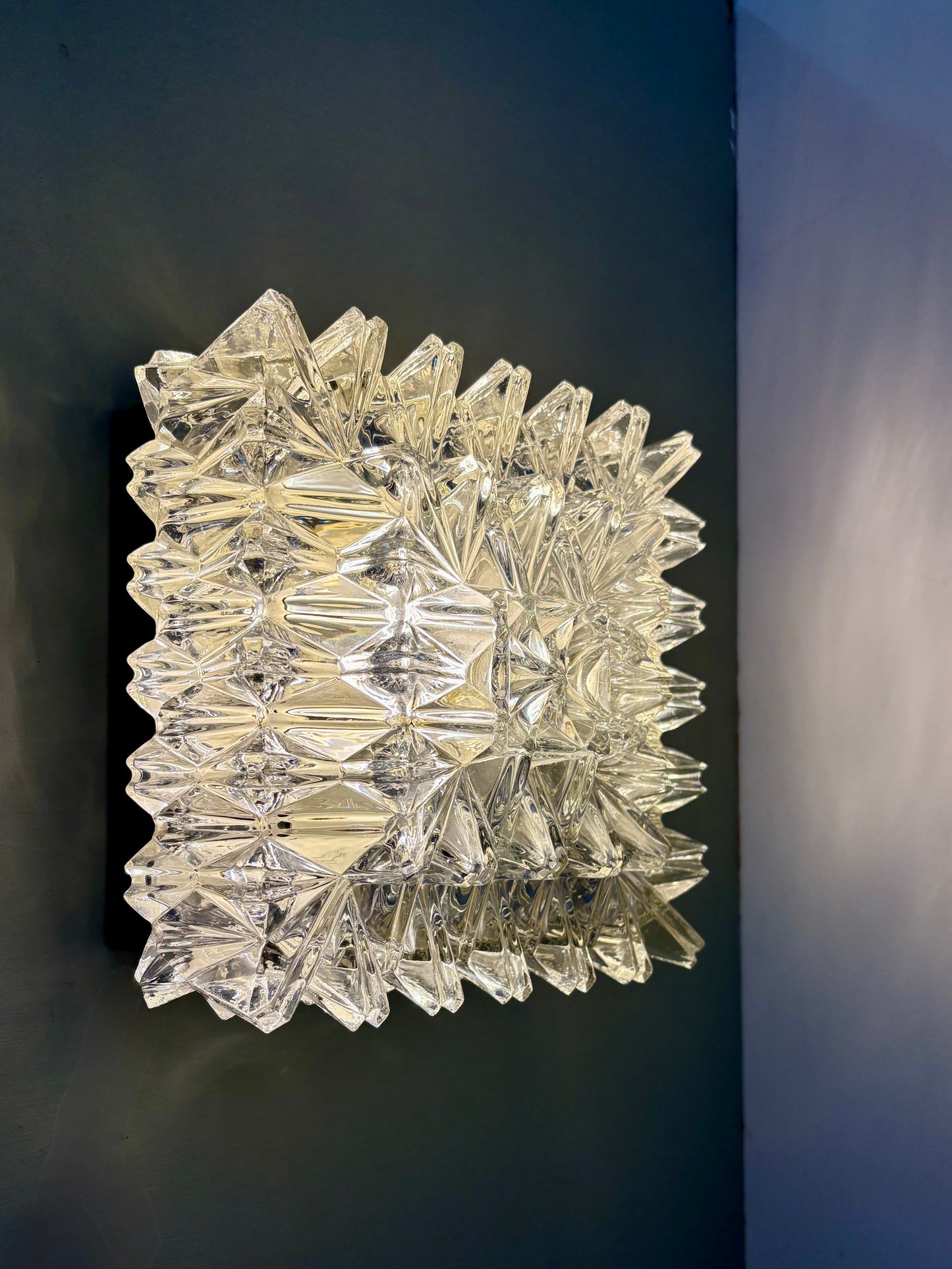 Plafonnier ou applique vintage en verre moulé - Limburg