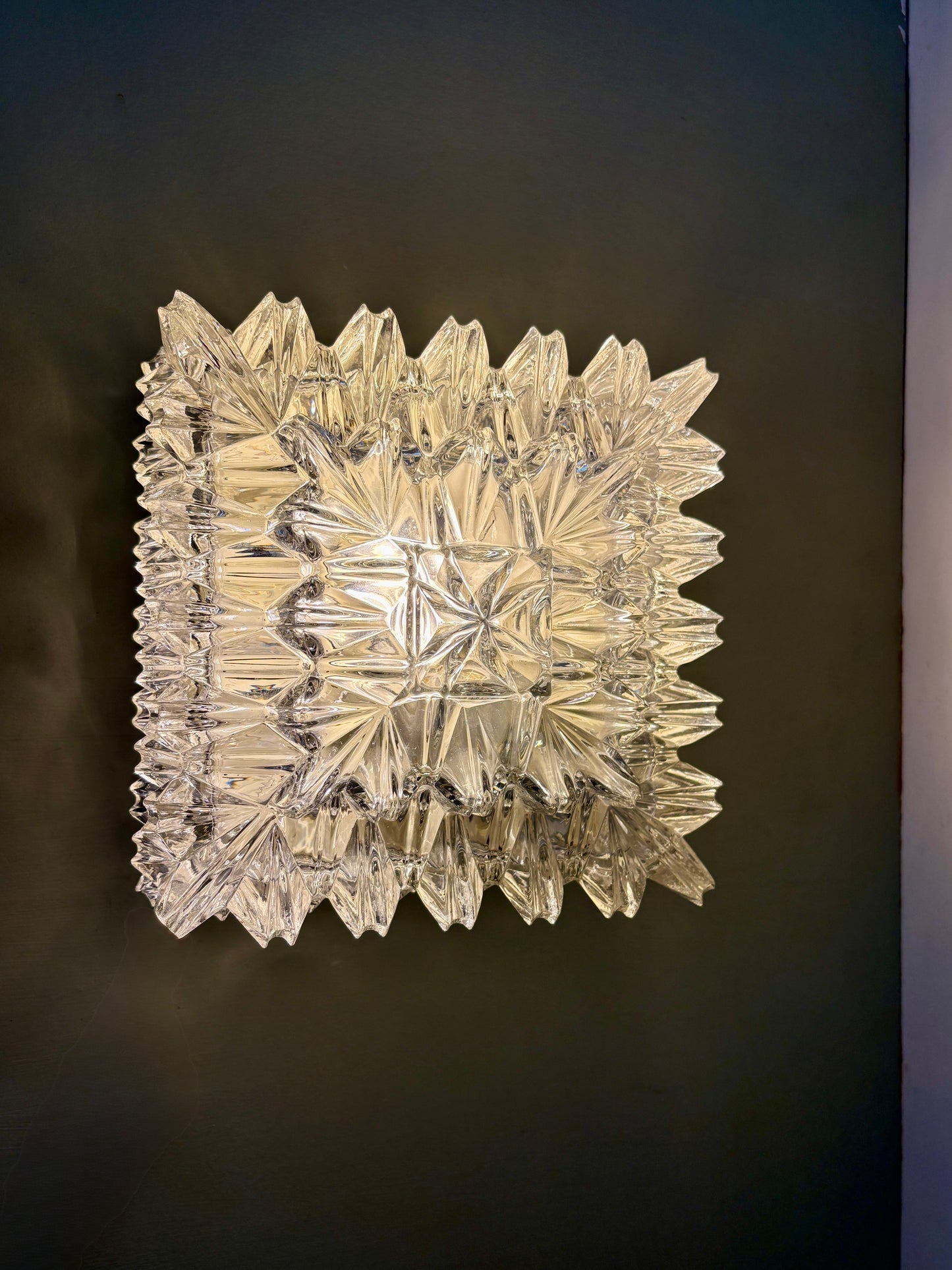 Plafonnier ou applique vintage en verre moulé - Limburg