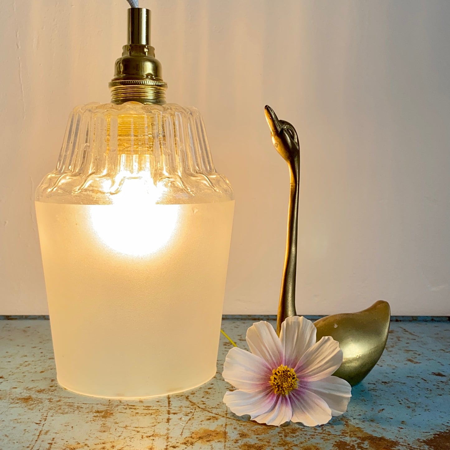 Baladeuse tulipe vintage en verre dépoli et transparent