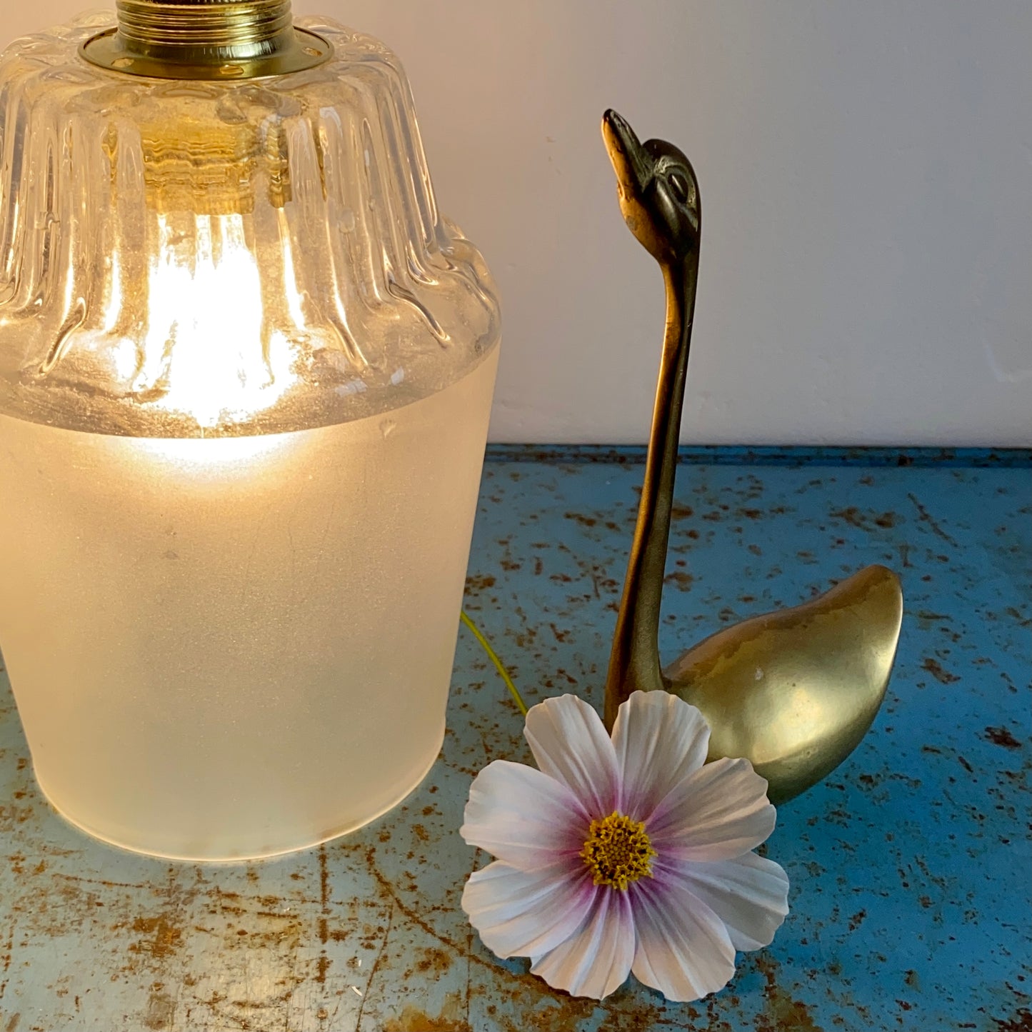 Baladeuse tulipe vintage en verre dépoli et transparent