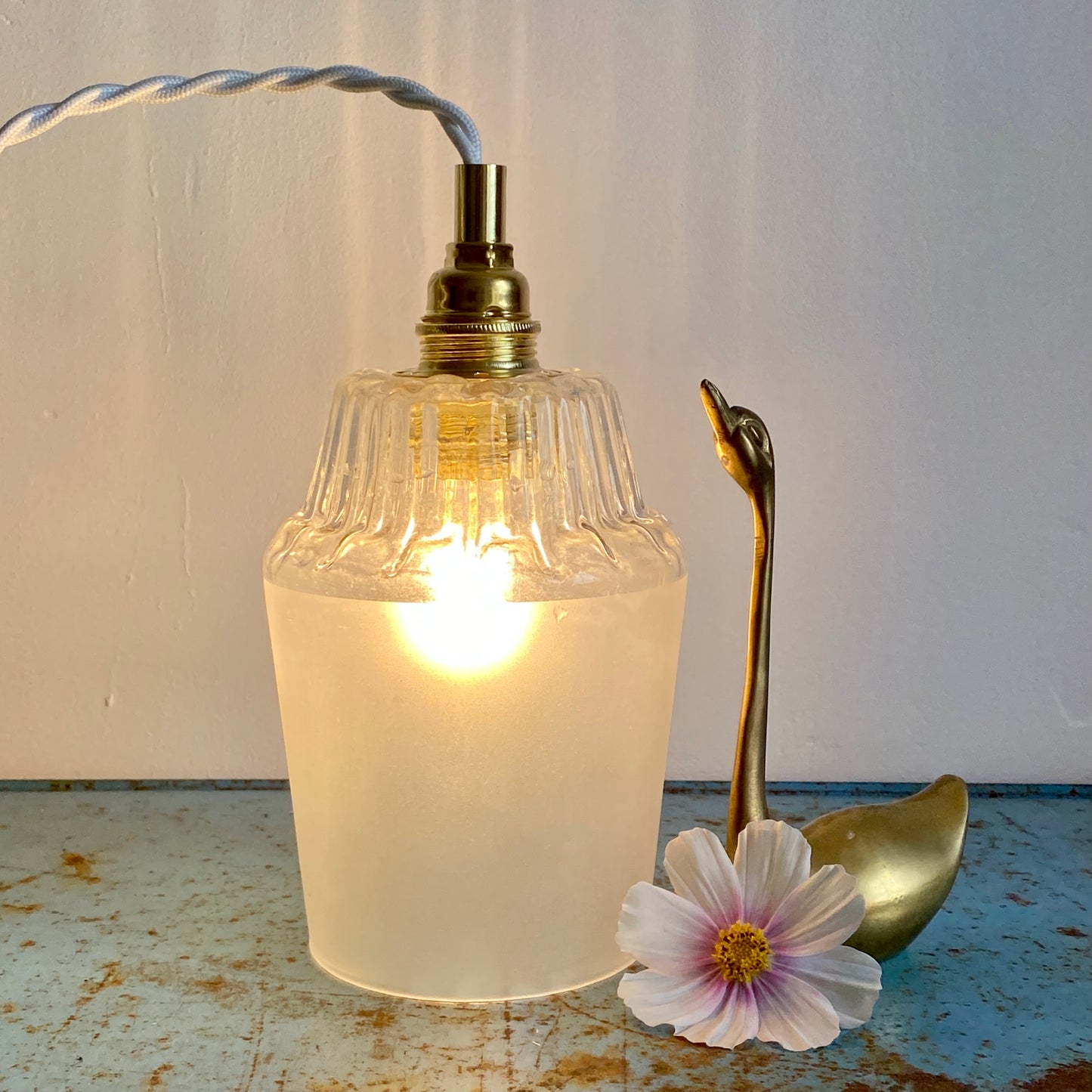 Baladeuse tulipe vintage en verre dépoli et transparent