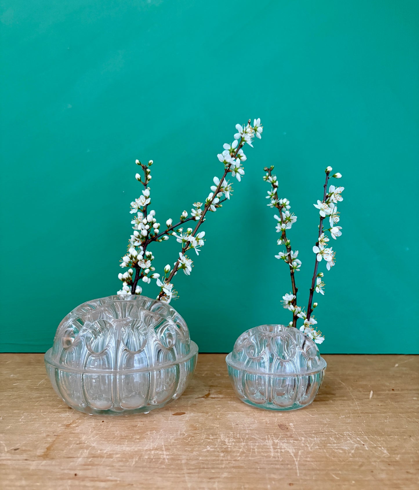 Lot de 2 pique-fleurs vintage en verre