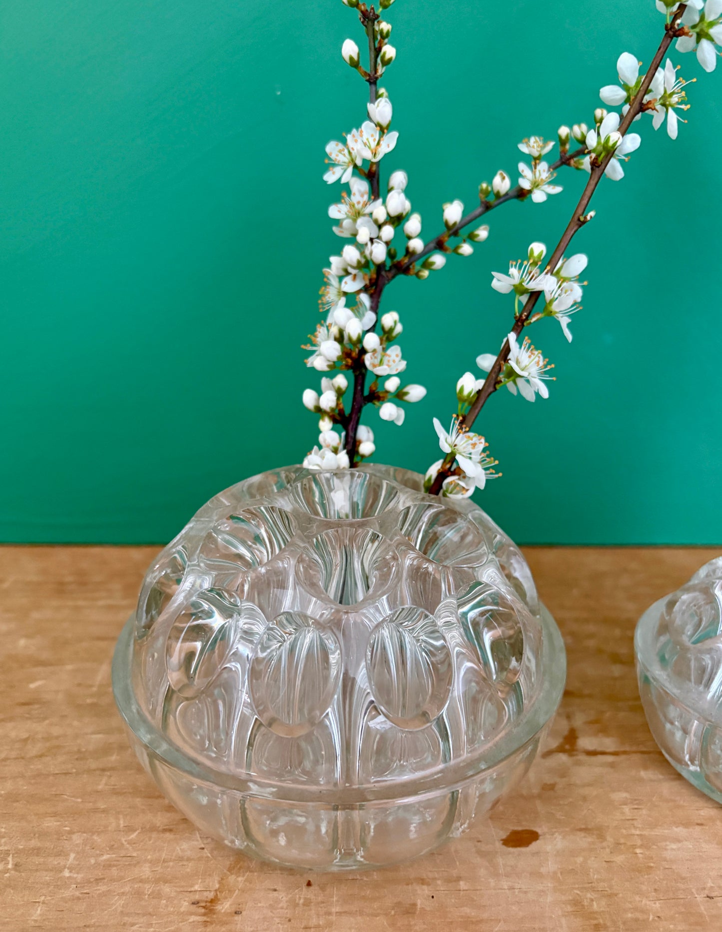 Lot de 2 pique-fleurs vintage en verre