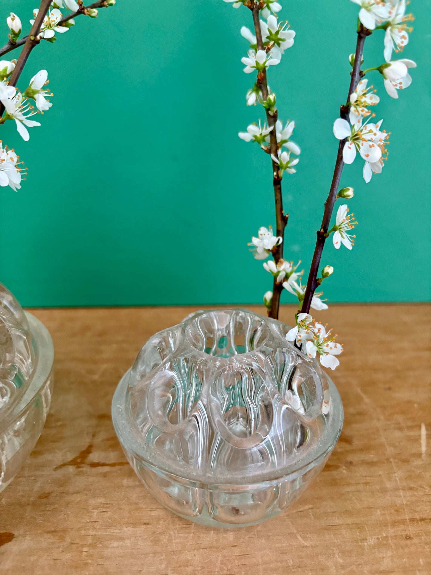 Lot de 2 pique-fleurs vintage en verre