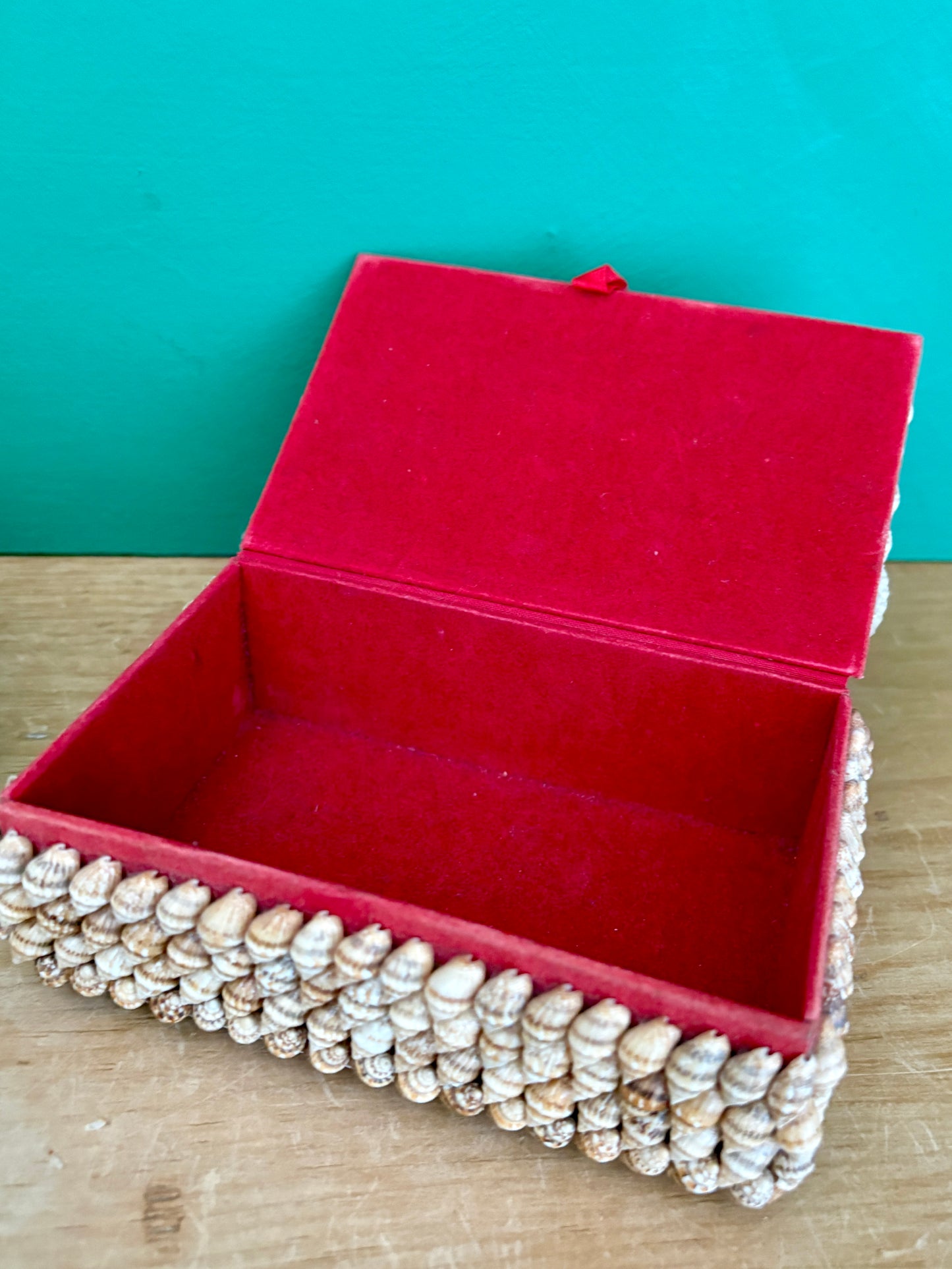 Lot de 3 Anciennes boîtes en coquillages