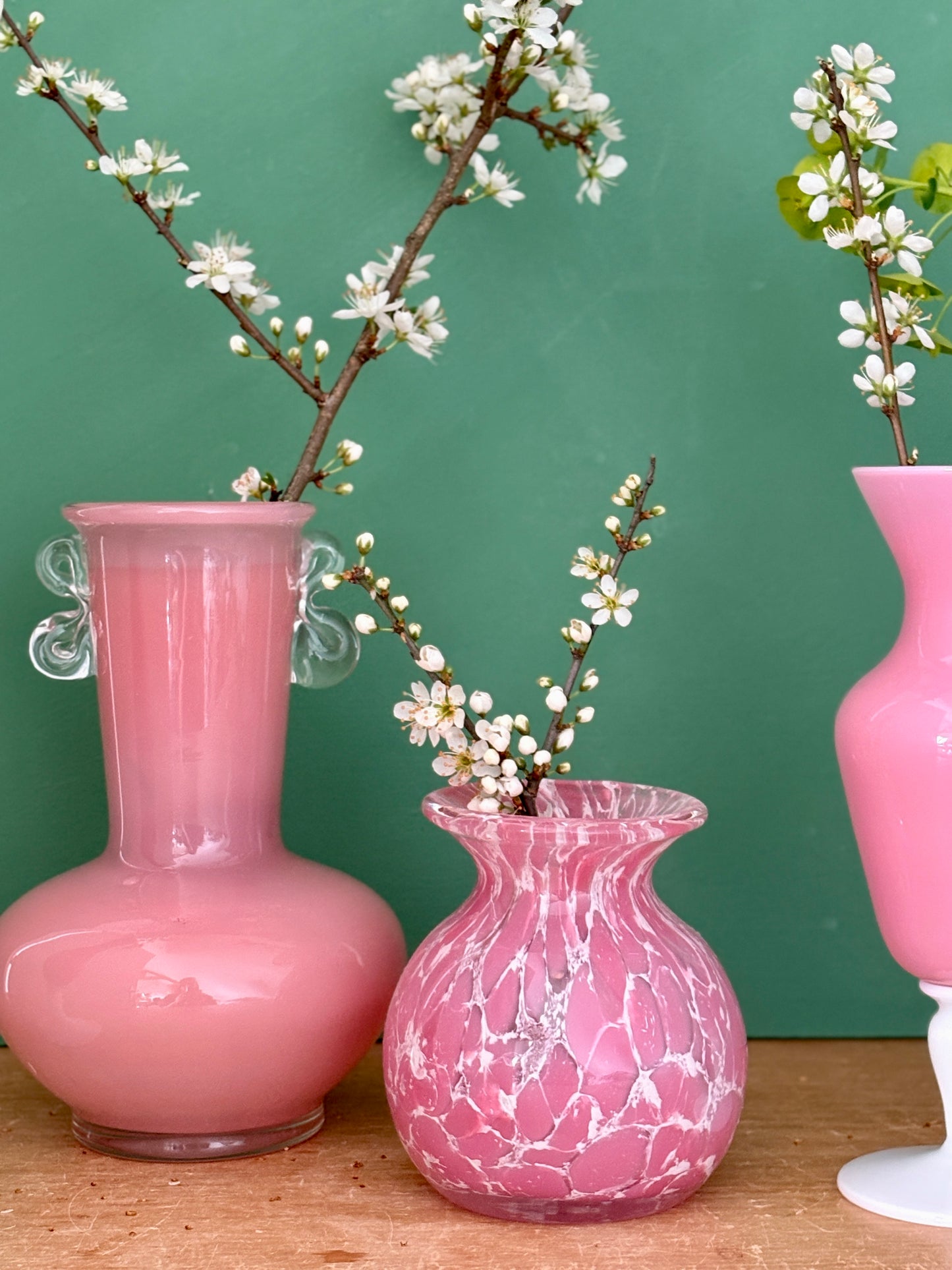 Lot de 5 vases/soliflores vintage en verre et opaline rose et rouge