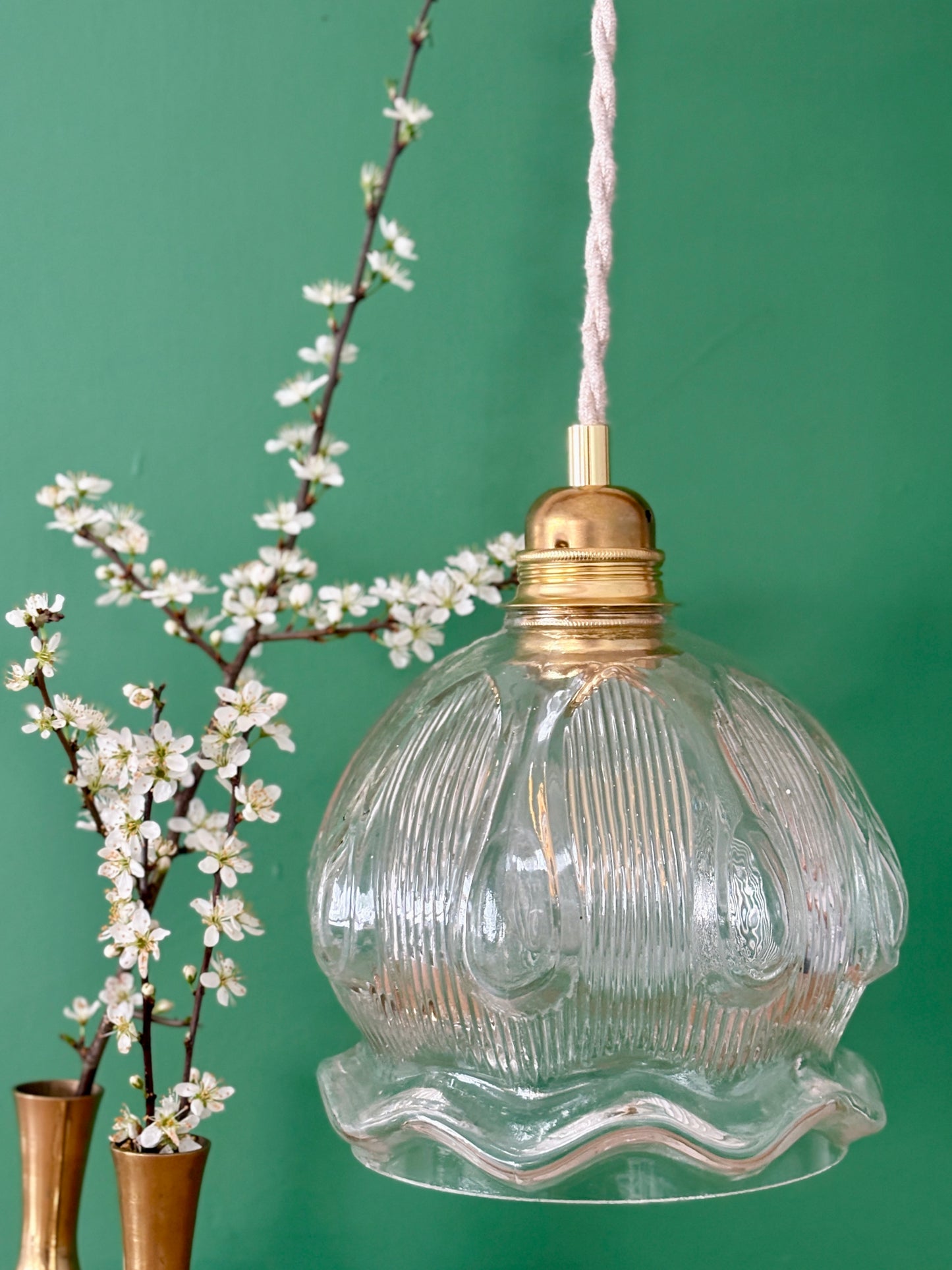 Suspension globe vintage en verre transparent