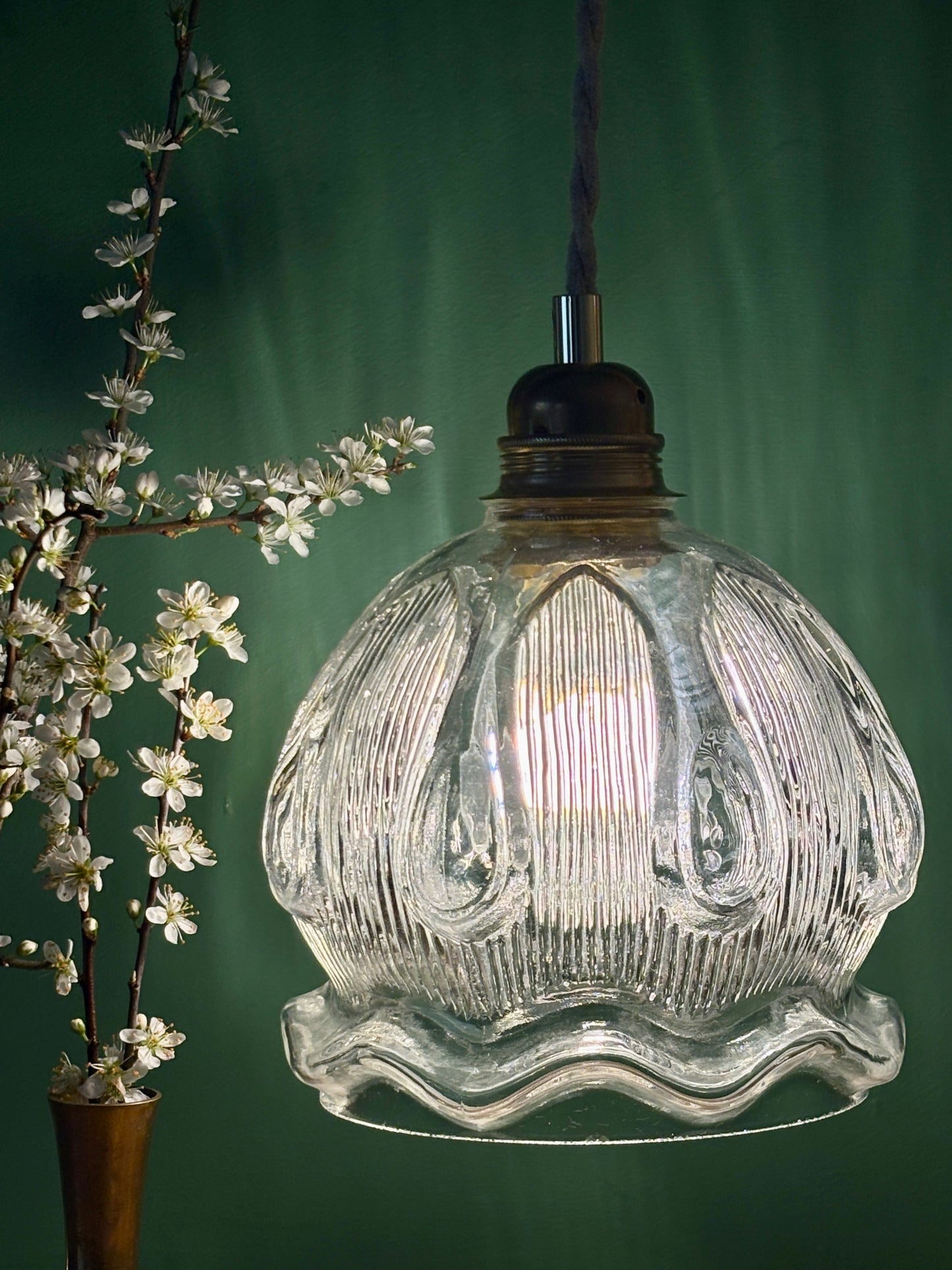 Suspension globe vintage en verre transparent