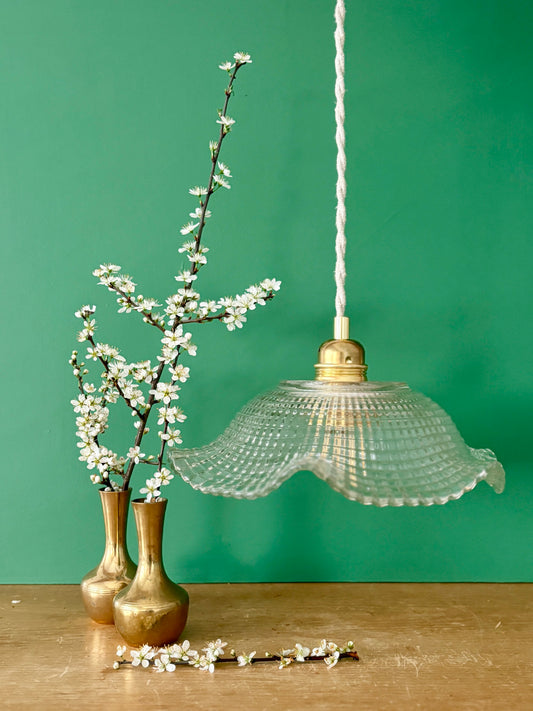 Suspension abat-jour vintage en verre travaillé - collection vaisselle -