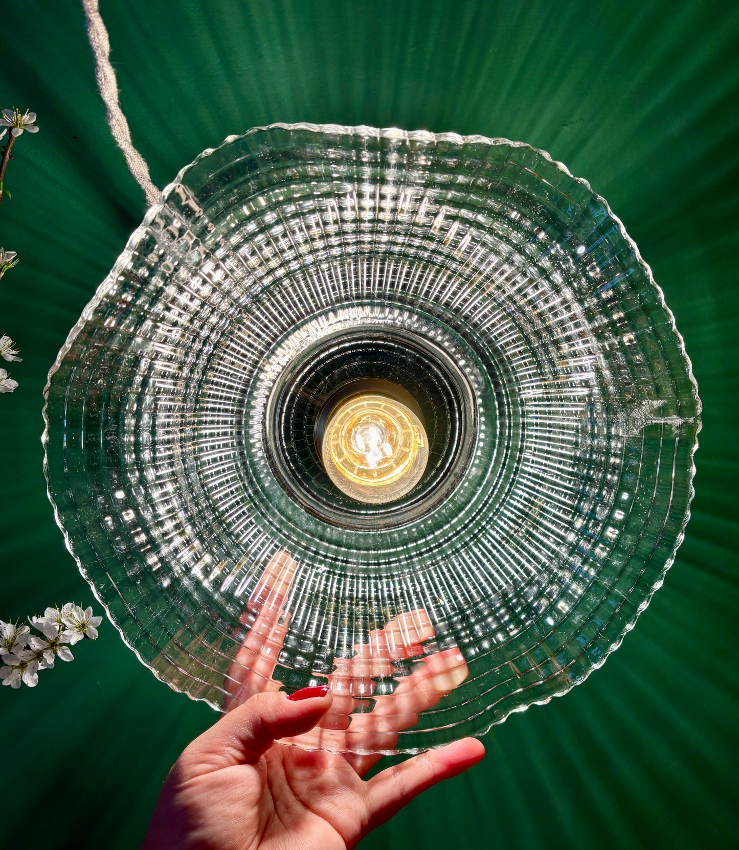 Suspension abat-jour vintage en verre travaillé - collection vaisselle -