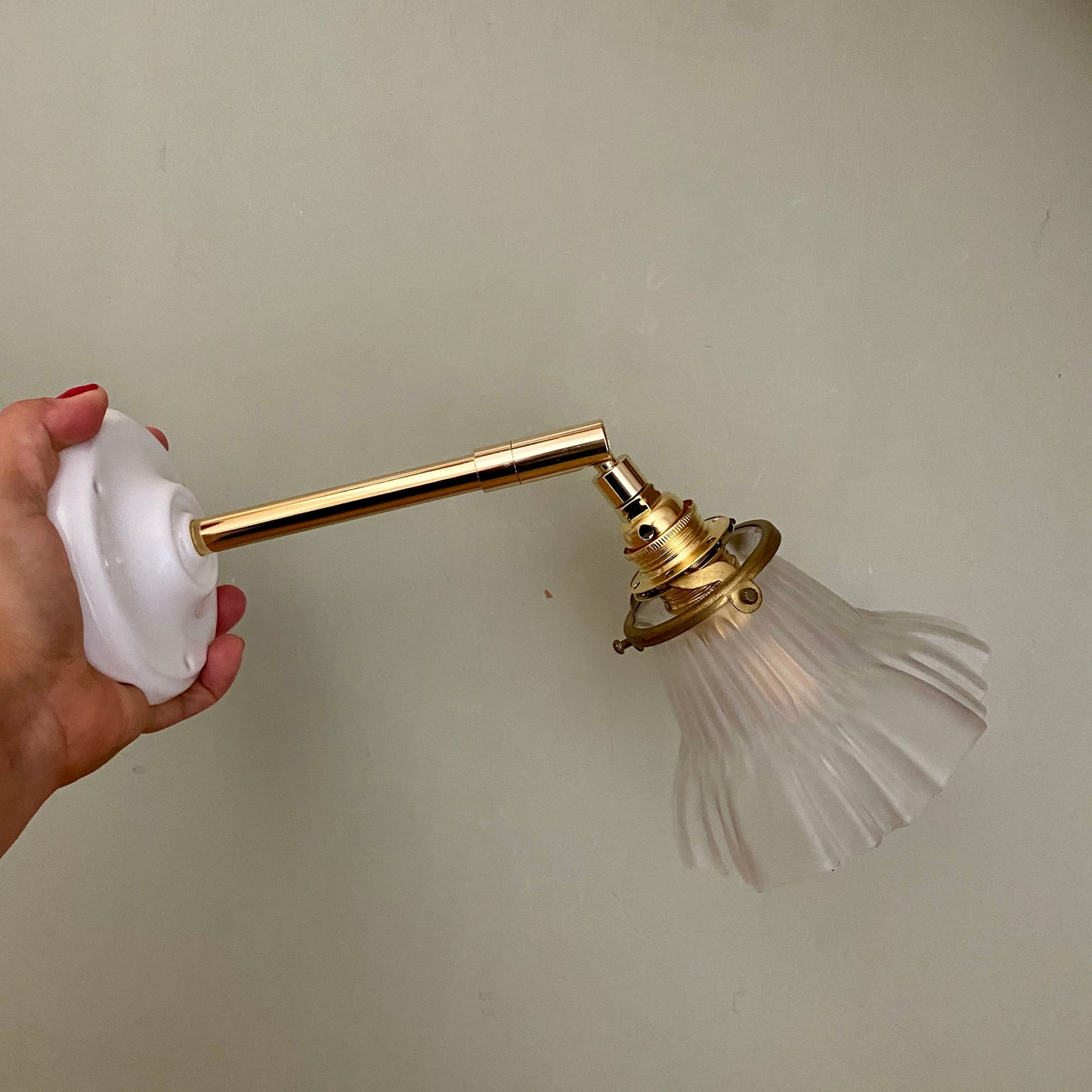 Applique tulipe vintage art déco en verre dépoli