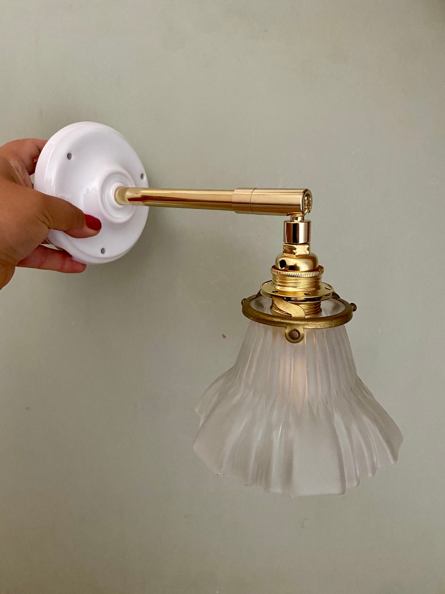 Applique tulipe vintage art déco en verre dépoli