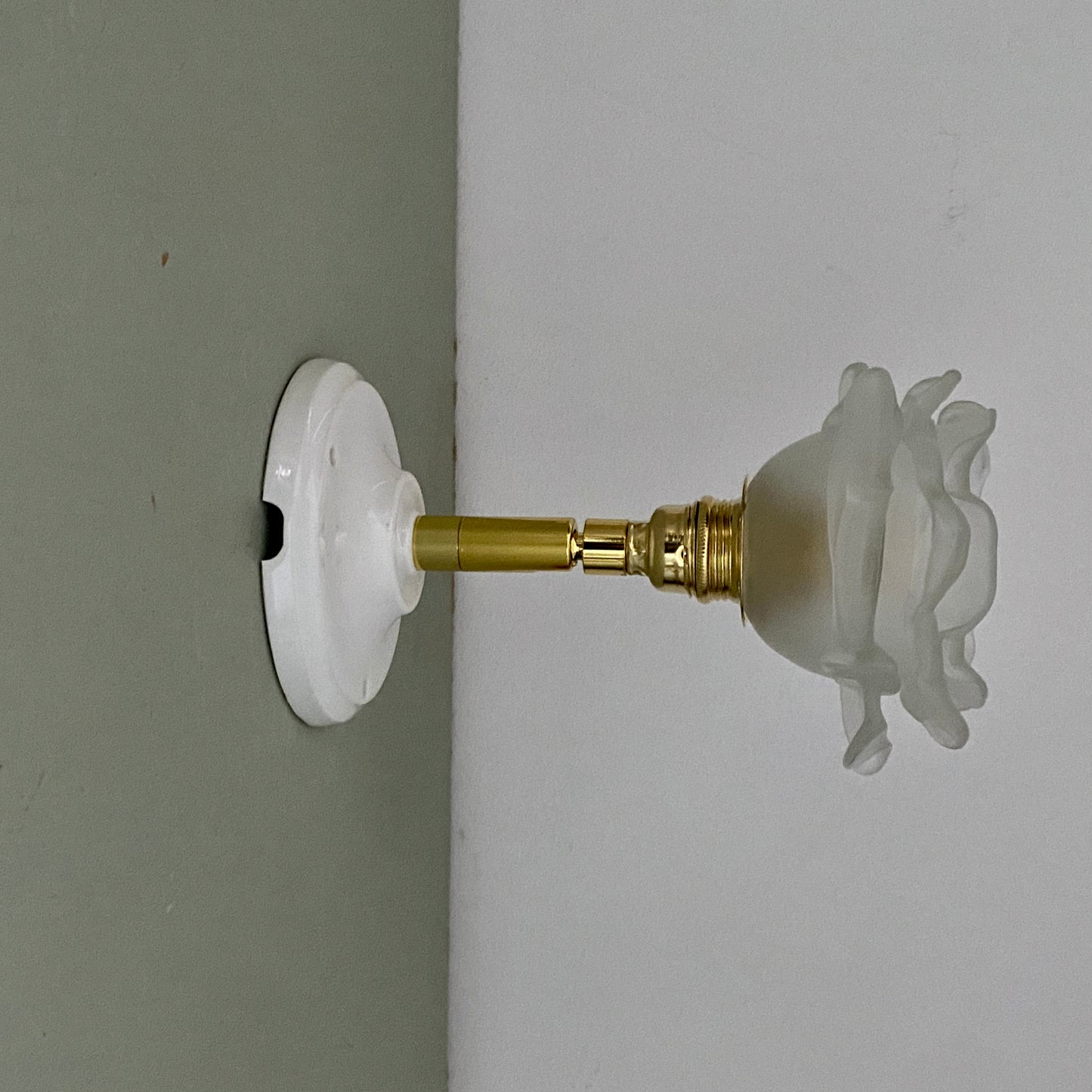 Applique tulipe vintage en verre dépoli en forme de rose