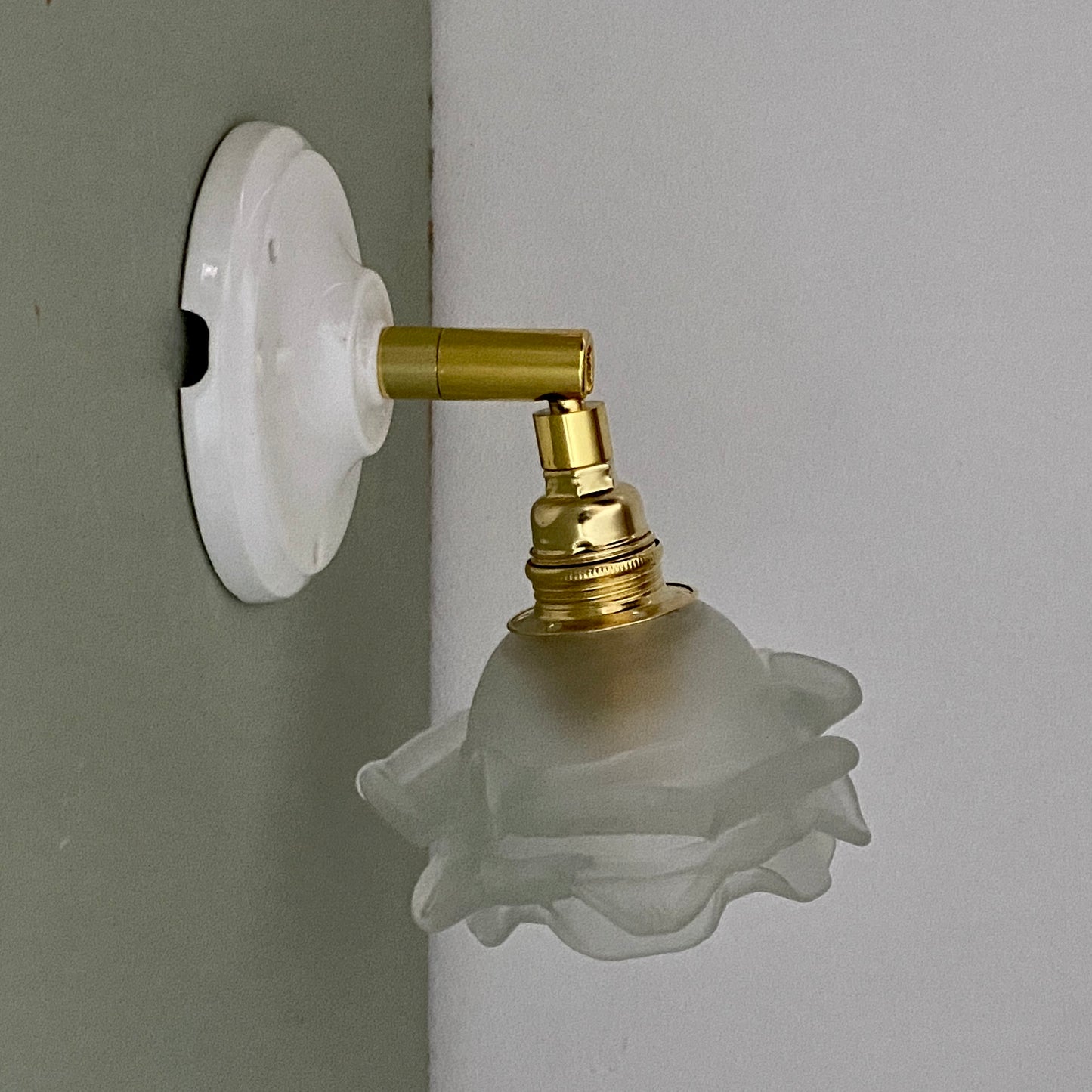 Applique tulipe vintage en verre dépoli en forme de rose